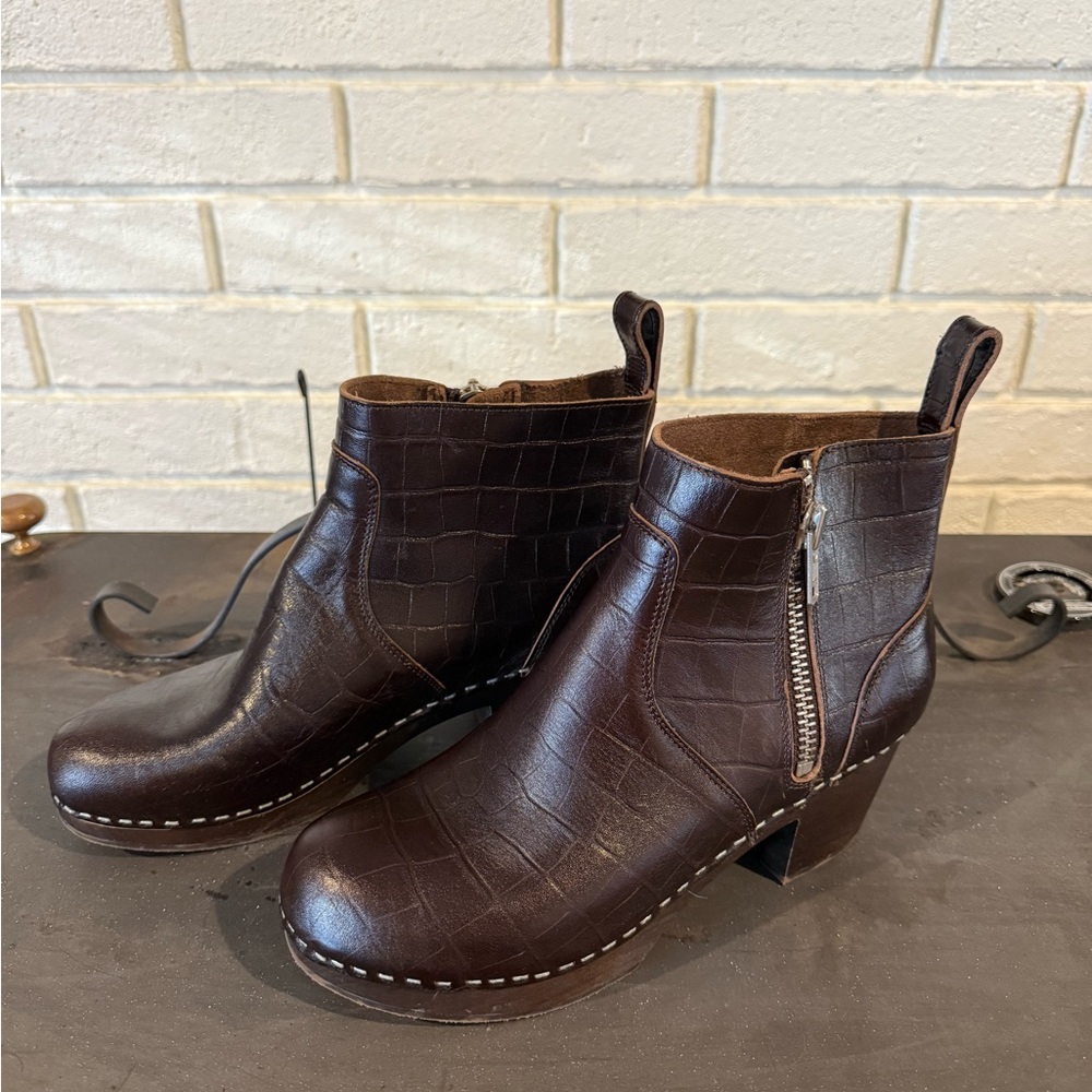 Swedish Hasbeens Dark Brown Ankle Boots - Picture 2 of 8